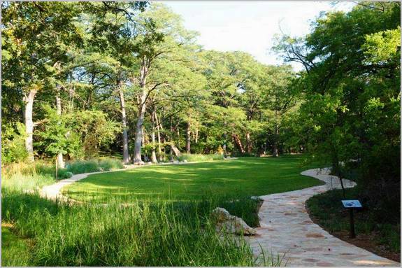 Blue Hole Regional Park