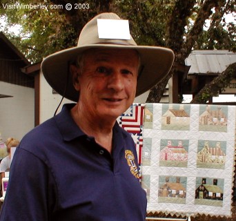 Lion volunteers make shoppers happy
